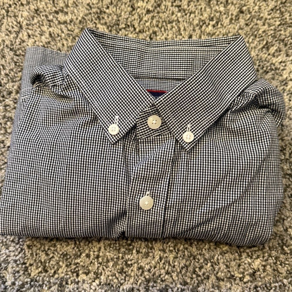 UntuckIt Longsleeve Buttondown Shirt Men’s S